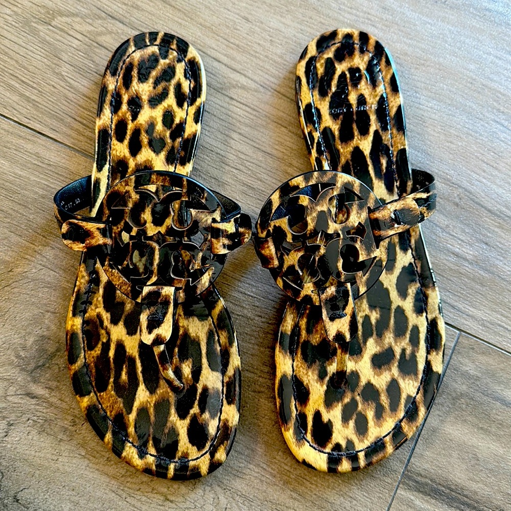 ❤️❤️TORY BURCH MILLER PATENT LEOPARD SIZE 7.5❤️❤️